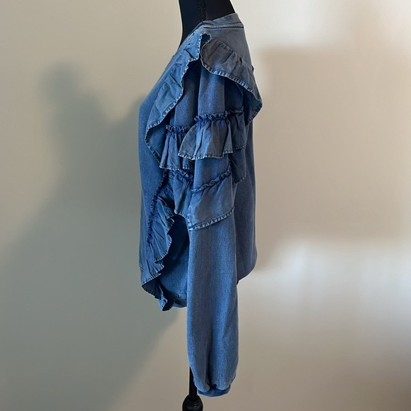 Fun Tularosa top - like new.  Worn once. - Picture 3 of 5